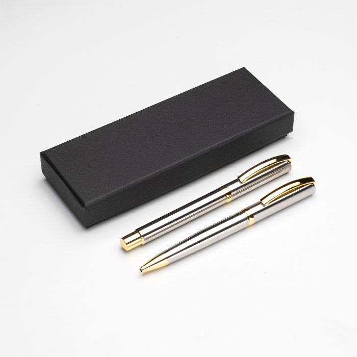 SET DE PLUMAS LAZZARO.