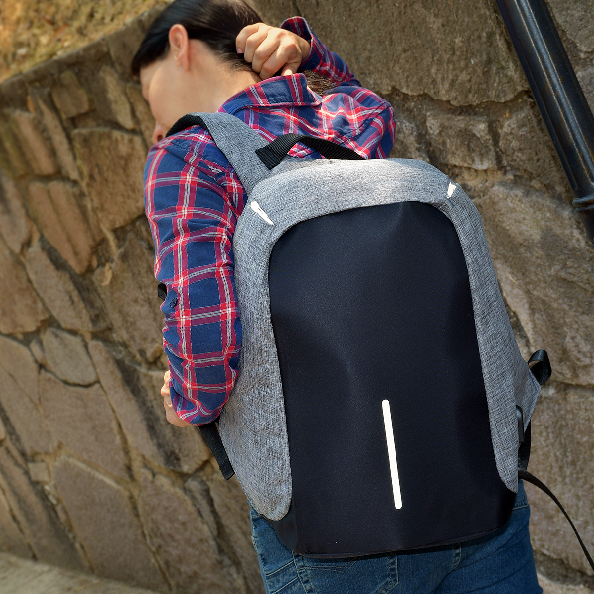 MOCHILA ANTI ROBO. - Imagen 2
